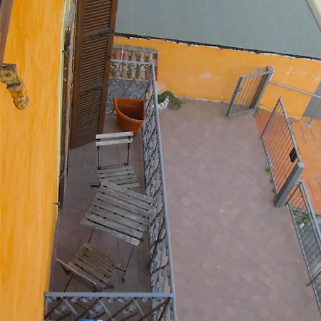 Aly D Angelo - Alla Torre Apartment Bardolino