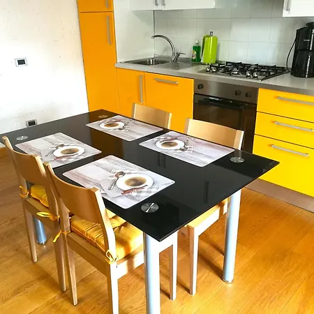 Aly D Angelo - Alla Torre Apartment Bardolino
